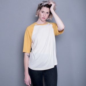 Oversized raglan. Size med/large. Unmarked.